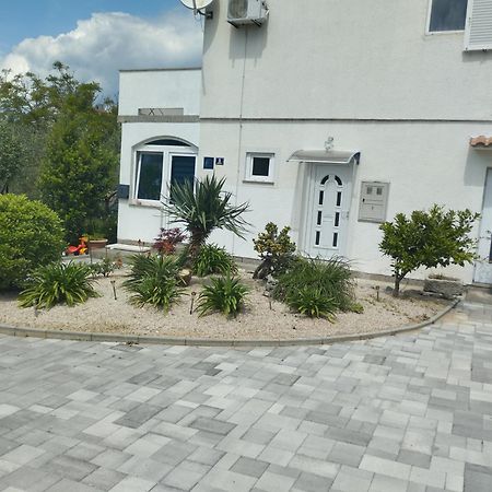 Apartment Lucia 푸나트 외부 사진
